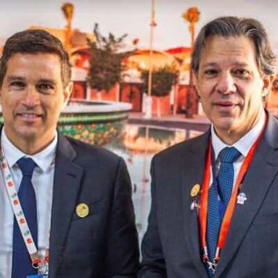 Haddad e Campos Neto recebem prêmio de publicação internacional