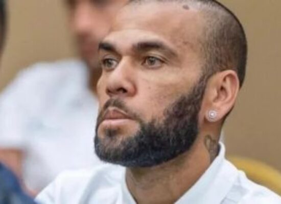 Daniel Alves larga aliados e ‘espera’ condenação de 6 anos por estupro