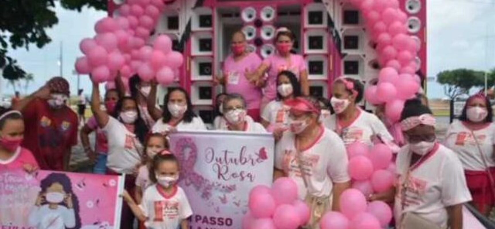 Grupo de apoio a pacientes com câncer de mama e útero realiza caminhada solidária em Ilhéus