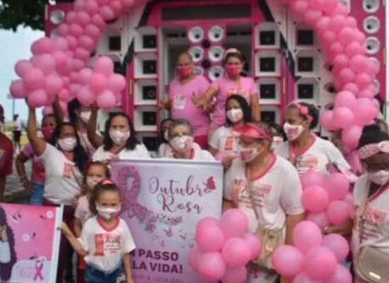 Grupo de apoio a pacientes com câncer de mama e útero realiza caminhada solidária em Ilhéus