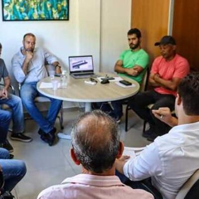 Prefeitura de Ilhéus dialoga com moradores da Cidade Nova sobre obras da Praça Misael Tavares