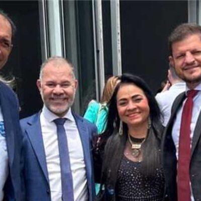 Mário Alexandre participa de mobilização em busca de soluções para crise financeira dos municípios