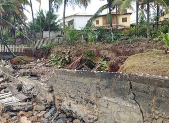 Prefeitura decreta situação de emergência em áreas afetadas por erosão costeira na Zona Norte