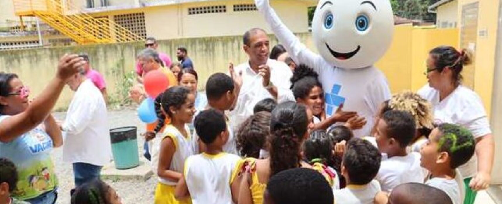 Prefeitura reforça campanha de vacinação e realiza ações em comemoração ao Dia das Crianças