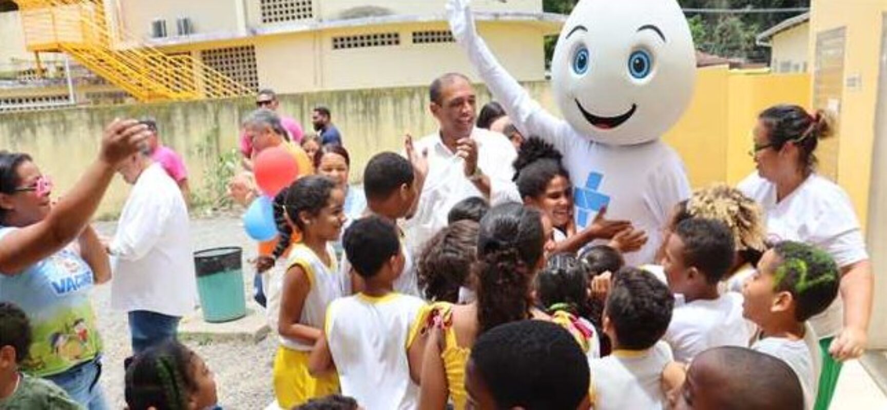 Prefeitura reforça campanha de vacinação e realiza ações em comemoração ao Dia das Crianças