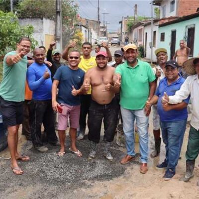 Prefeitura leva programa de Pavimentação Comunitária ao Alto do Carvalho e Ilhéus II