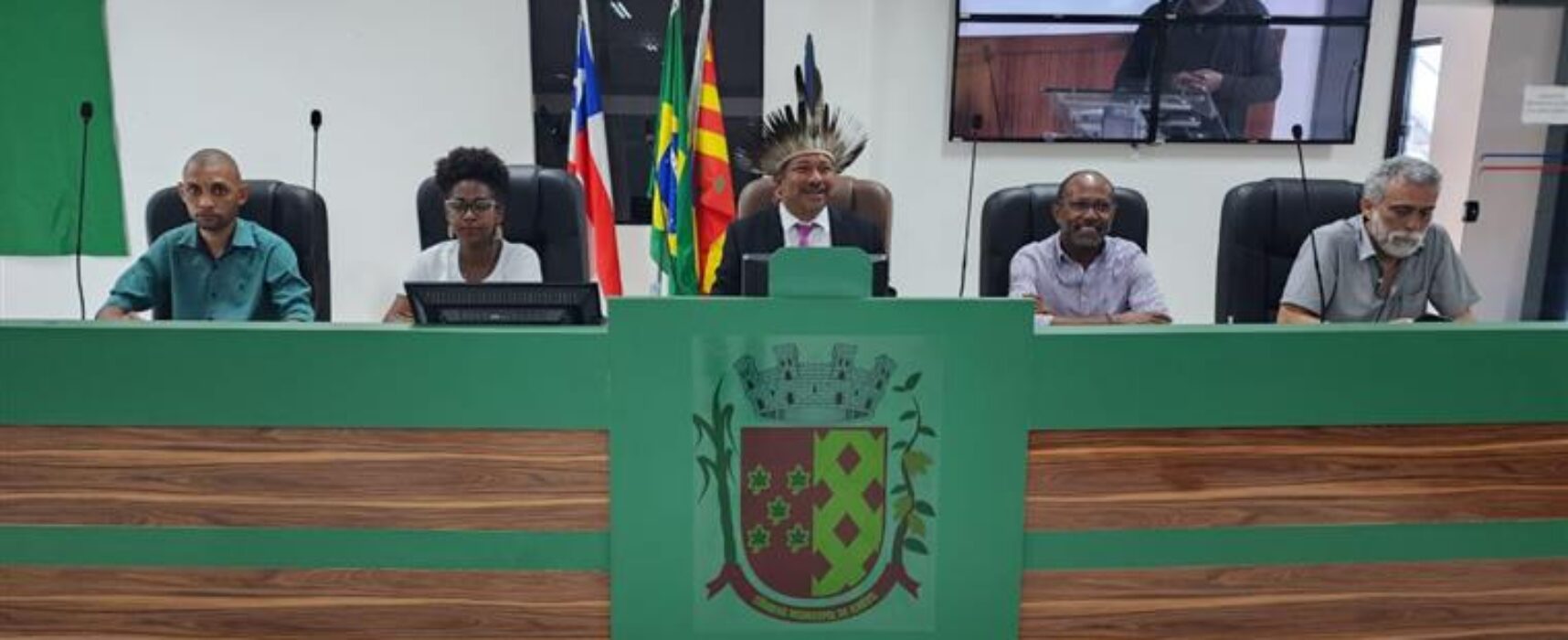 Câmara de Ilhéus discutiu políticas públicas para a juventude em audiência presidida por Cláudio Magalhães