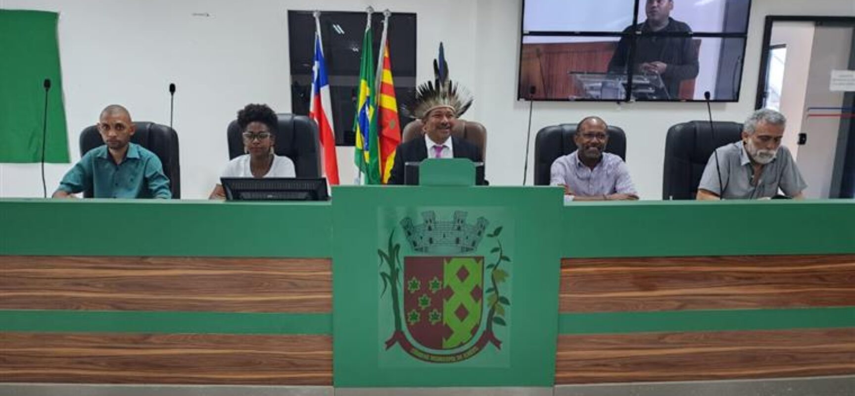 Câmara de Ilhéus discutiu políticas públicas para a juventude em audiência presidida por Cláudio Magalhães