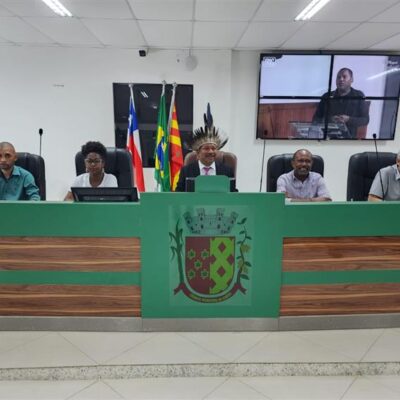 Câmara de Ilhéus discutiu políticas públicas para a juventude em audiência presidida por Cláudio Magalhães