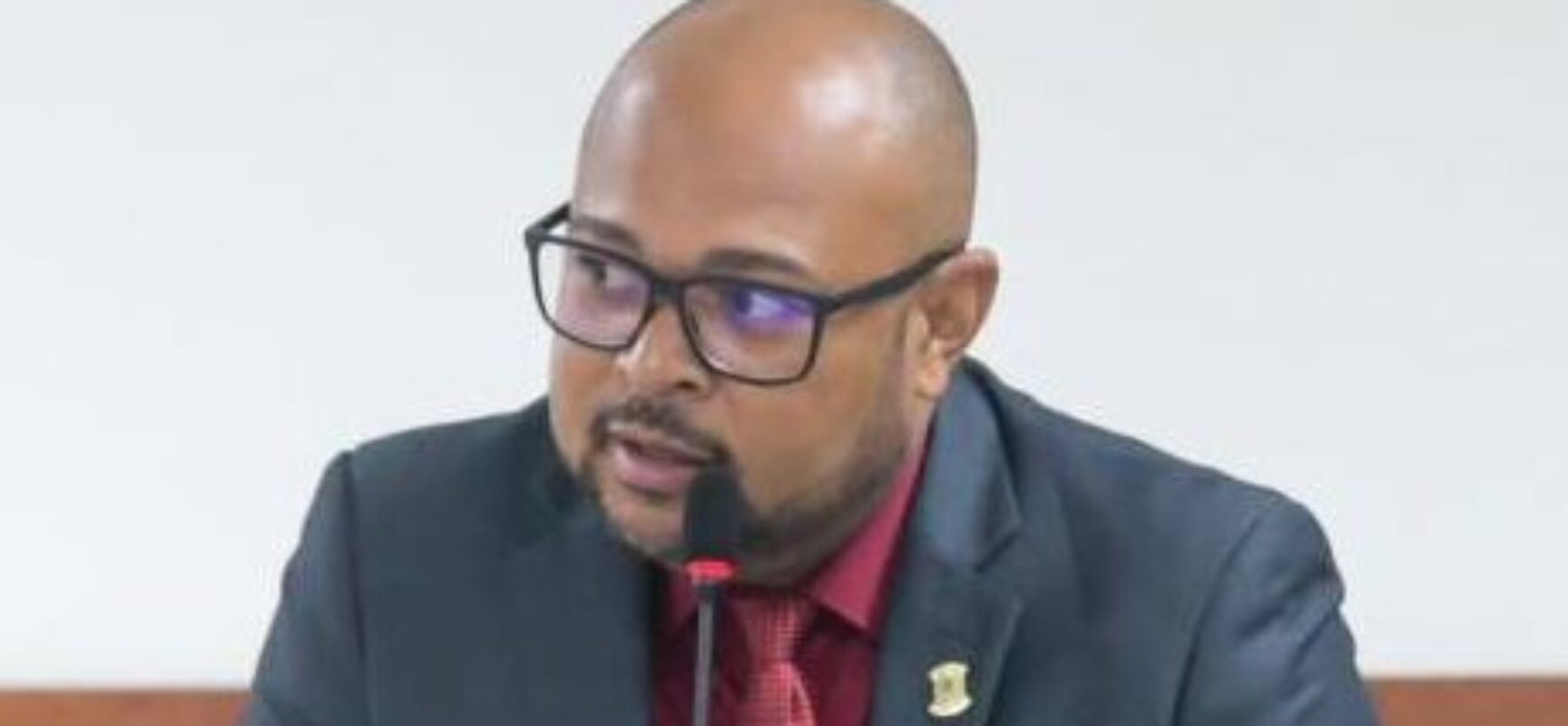 VEREADOR EDERJÚNIOR REIVINDICA ESPAÇO DA ANTIGA PGR PARA À SAÚDE MUNICIPAL