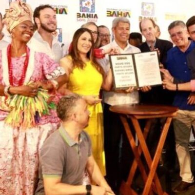 Jerônimo entrega novos leitos de UTI e modernização de escola em Porto Seguro