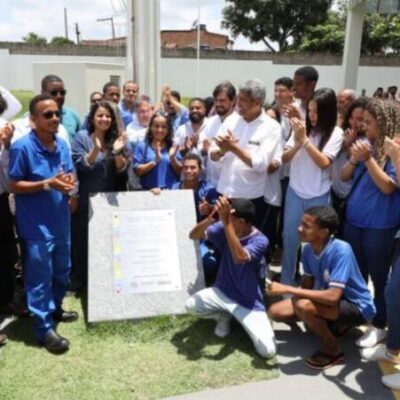 Jiquiriçá recebe escola em tempo integral, delegacia e companhia da PM