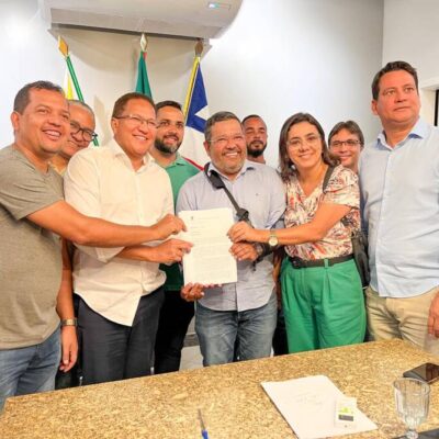 Prefeito Augusto Castro envia PCCS à apreciação da Câmara de Vereadores