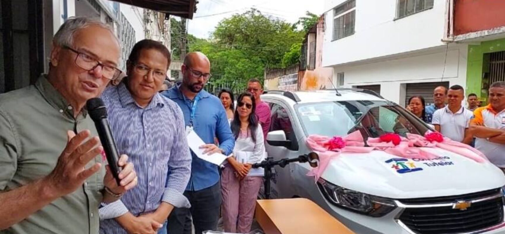 Prefeito Augusto Castro entregou automóvel 0Km ao Conselho Tutelar de Itabuna
