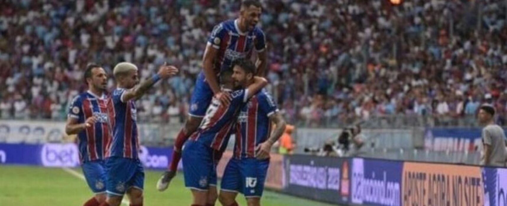 Bahia vence o Atlético-MG e se salva do rebaixamento no Brasileirão