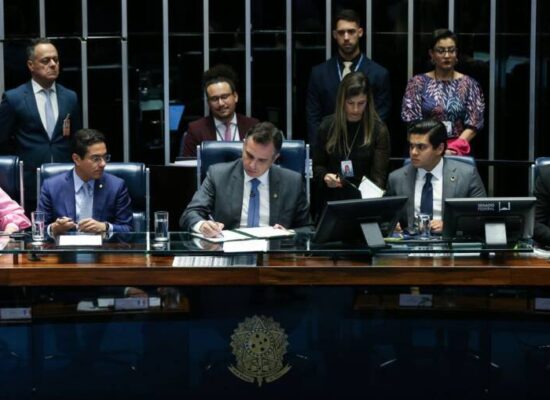 Congresso promulga mudança sobre perda de nacionalidade brasileira