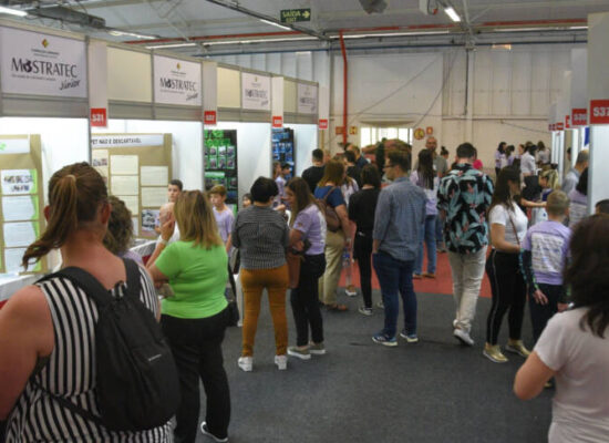 Adolescentes de Ilhéus (BA) são destaque na maior feira de ciência da América Latina