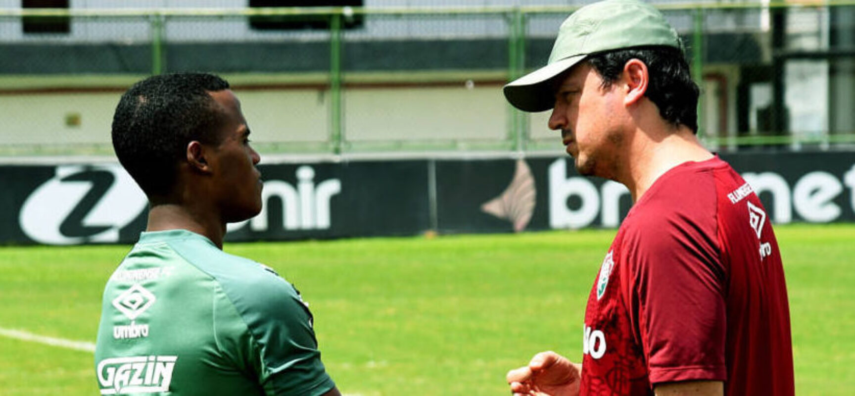 Conheça o caso em que técnico e jogador de mesmo time foram adversários por seleções