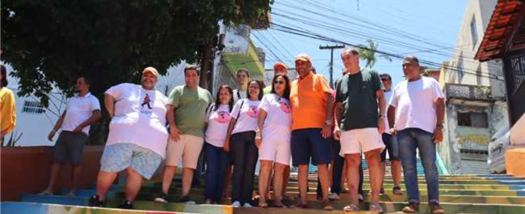 Prefeito visita escadaria da Gameleira e ressalta a importância do projeto? Ilhéus em Cores?