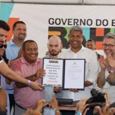 Jerônimo entrega reforma do mercado municipal de Itacaré, inaugura obras e autoriza novos investimentos