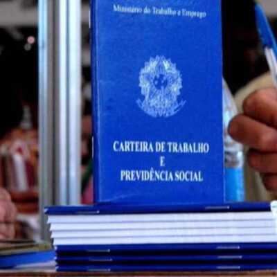 Desemprego entre jovens cai pela metade entre 2019 e 2024, diz pesquisa