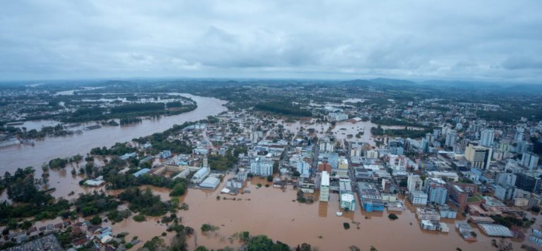 Chuvas afetam 781 mil pessoas no RS; mortes sobem para 75