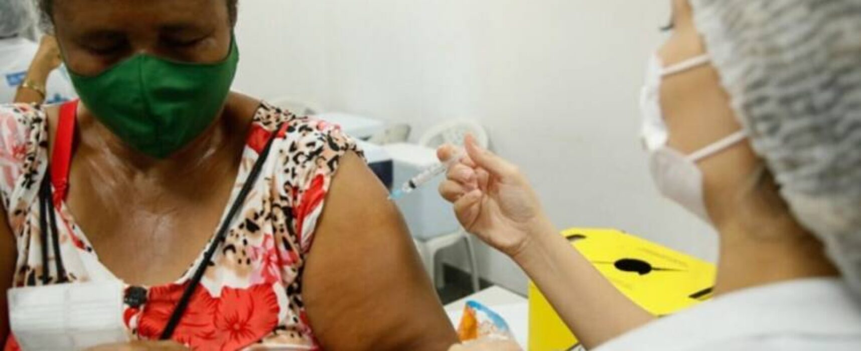 Salvador inicia aplicação da 2ª dose bivalente contra Covid-19 nesta segunda