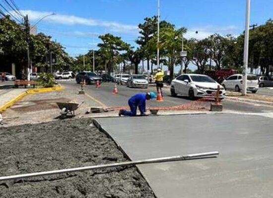 Prefeitura realiza pintura de faixas elevadas e inicia implantação de pontos de ônibus na Orla Sul