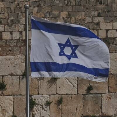 Exército de Israel expande ofensiva no sul de Gaza e ordena retirada de moradores de Khan Younis
