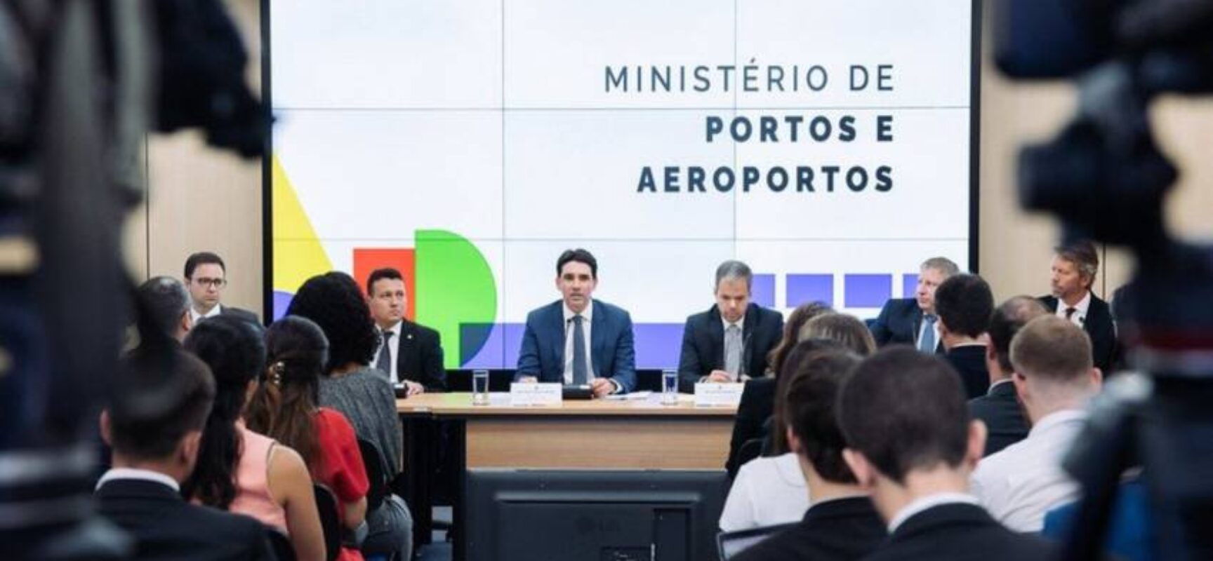 Ministério de Portos e Aeroportos divulga primeira fase de plano para descontos em 2024