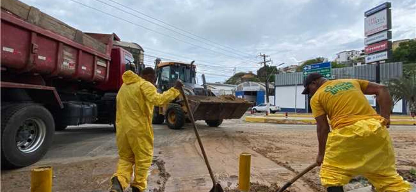 Ilhéus registra 190 mm de chuva em nove horas; Prefeitura atua em diversos pontos da cidade