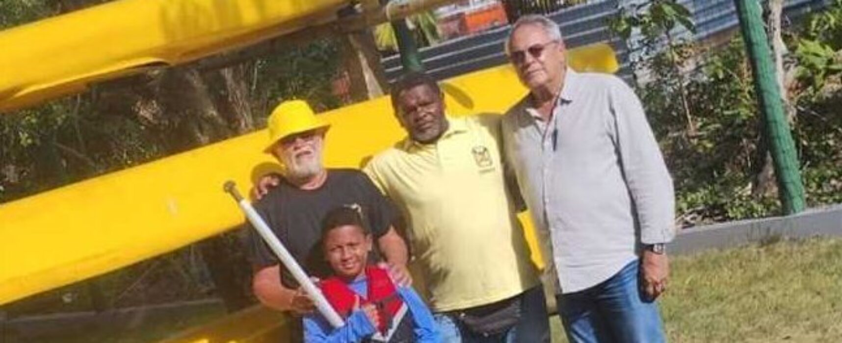 Maramata, C.R. Jorge Amado e Sudesb oferecem curso de canoagem de velocidade na Baía do Pontal