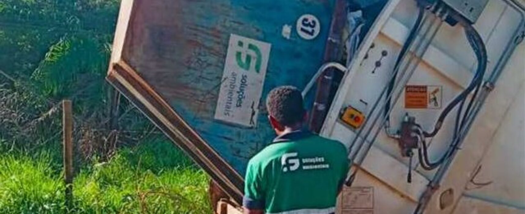 Moradores de Ilhéus devem ficar atentos aos horários da coleta de lixo nos bairros, informa Secsurb