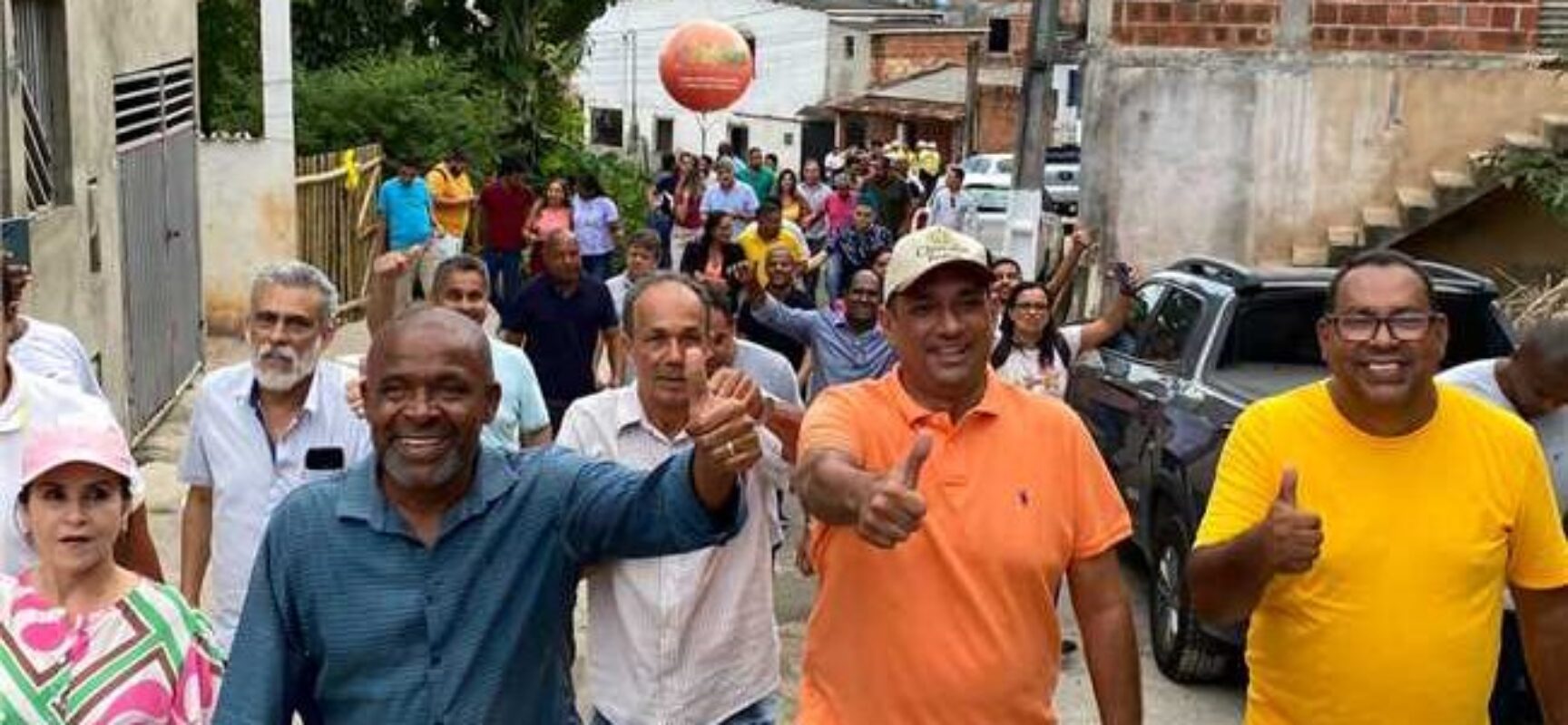 Prefeito Mário Alexandre visita 1ª Travessa Luiz Gama e entrega pavimentação à comunidade
