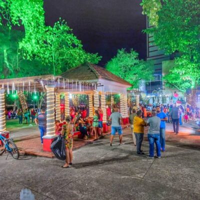 Decoração natalina estimula vendas em Itabuna onde comércio tem horário especial
