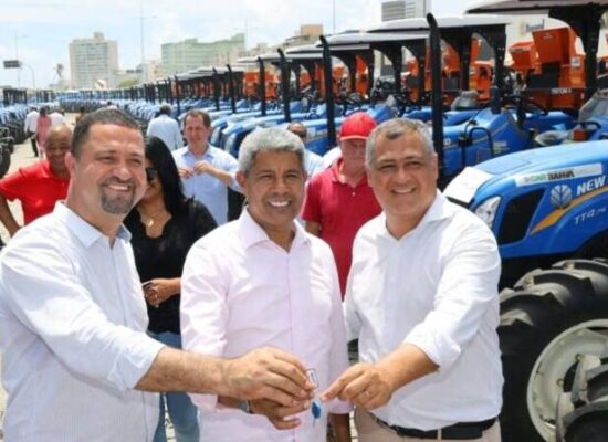 *Governo anuncia plano de enfrentamento à estiagem e seca na Bahia e entrega equipamentos para cidades atingidas