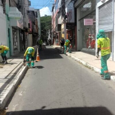 Prefeitura de Itabuna reforça serviços de zeladoria no centro e nos bairros