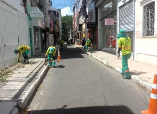 Prefeitura de Itabuna reforça serviços de zeladoria no centro e nos bairros