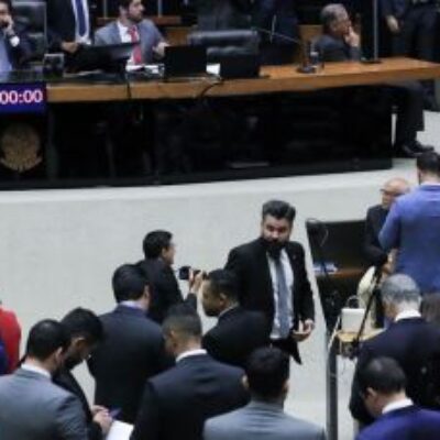 Senado aprova emenda que proíbe máquinas em estabelecimentos para apostas