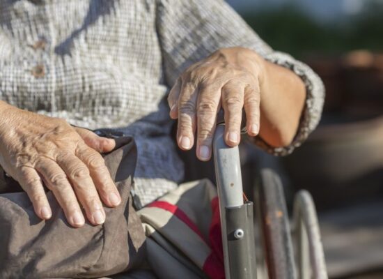 Comissão debate medidas que promovam o bem-estar e previnam o suicídio de idosos