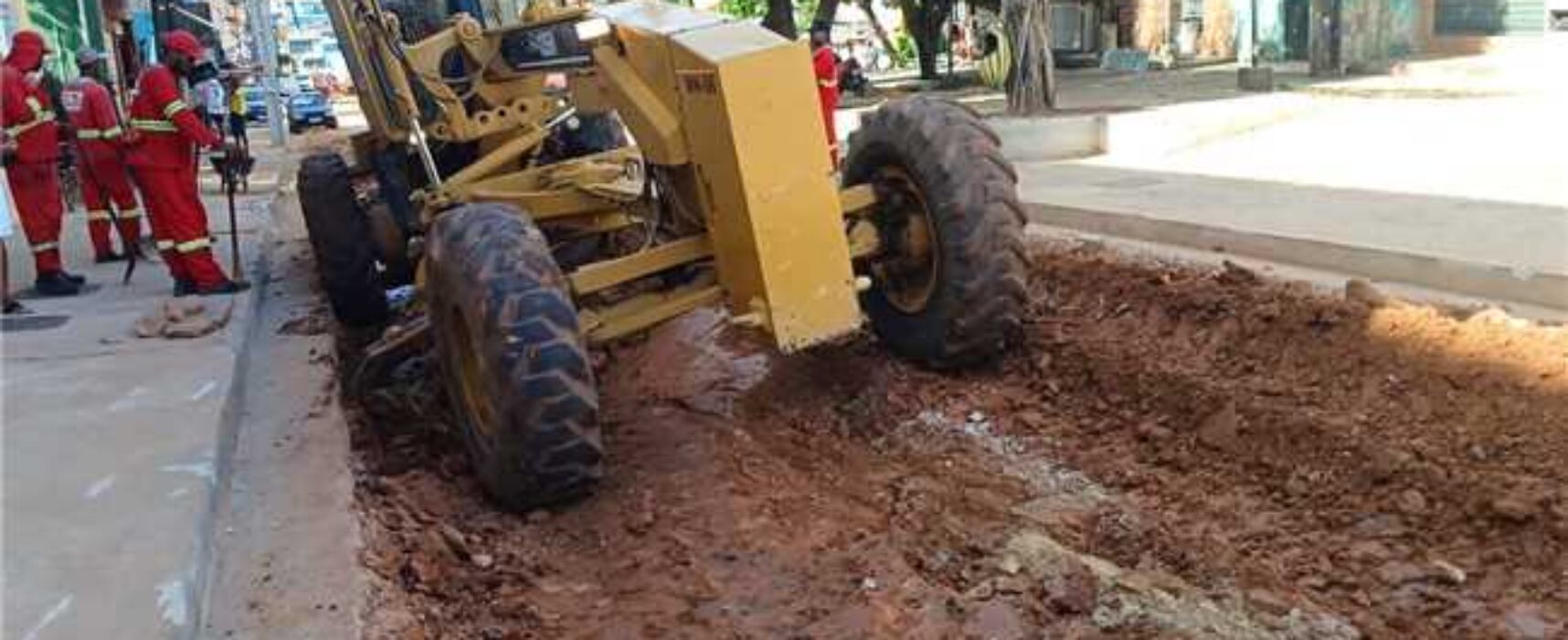Prefeitura de Ilhéus retoma obras de pavimentação e drenagem das ruas Santarém e São Francisco