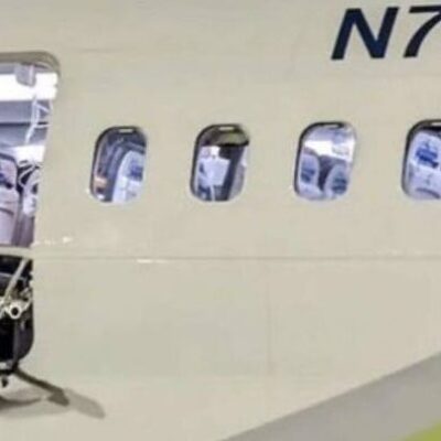 Brasileiros fora do país têm voo cancelado após Anac barrar Boeing 737 que perdeu janela em pleno voo