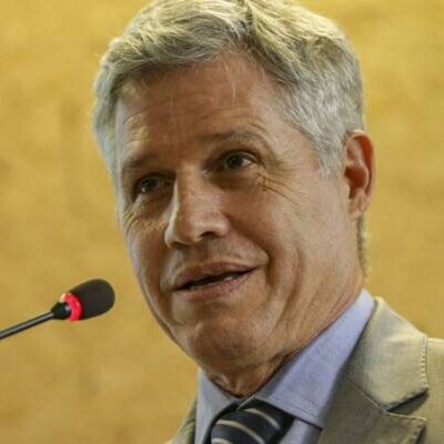 Em evento do MST, ministro diz que tem pressa para retomar reforma agrária