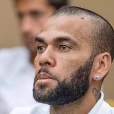 VÍDEO: Daniel Alves reaparece pregando em igreja evangélica na Espanha