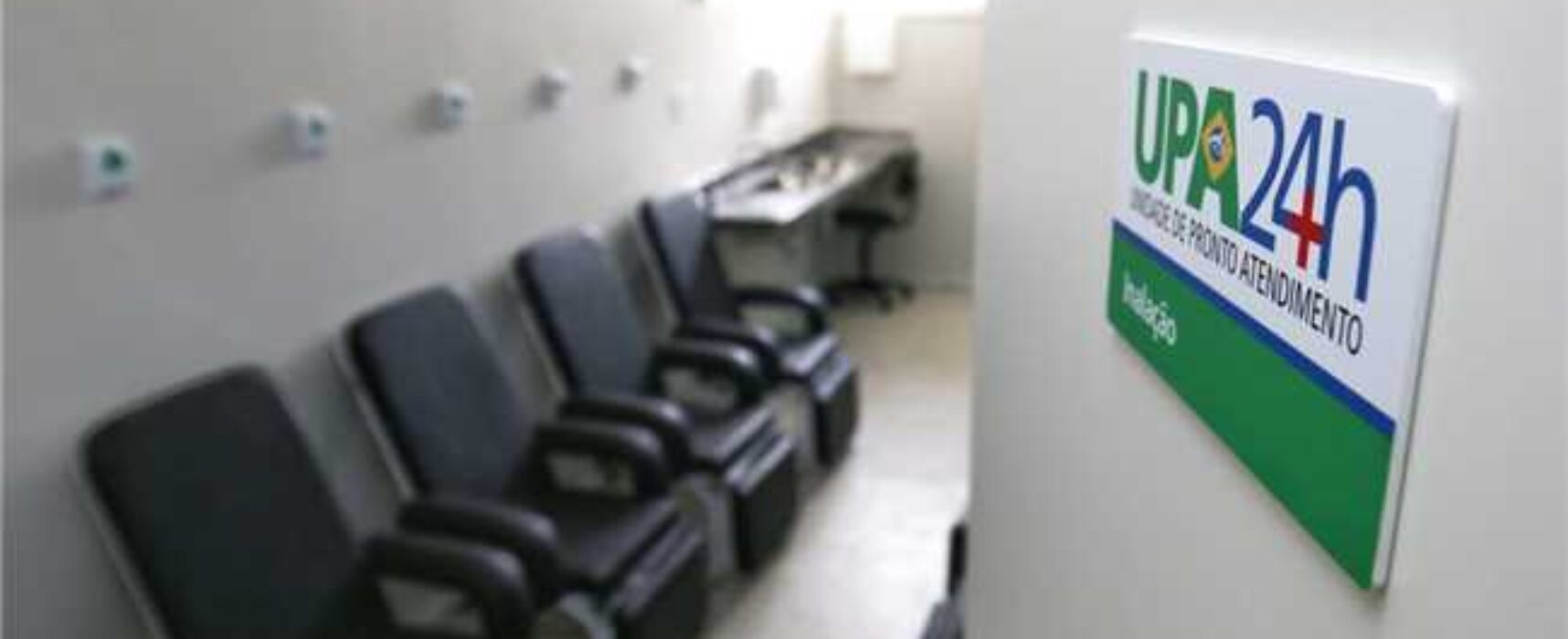 Chuva invade sala da UPA da Esperança, mas unidade de saúde segue com atendimento normal