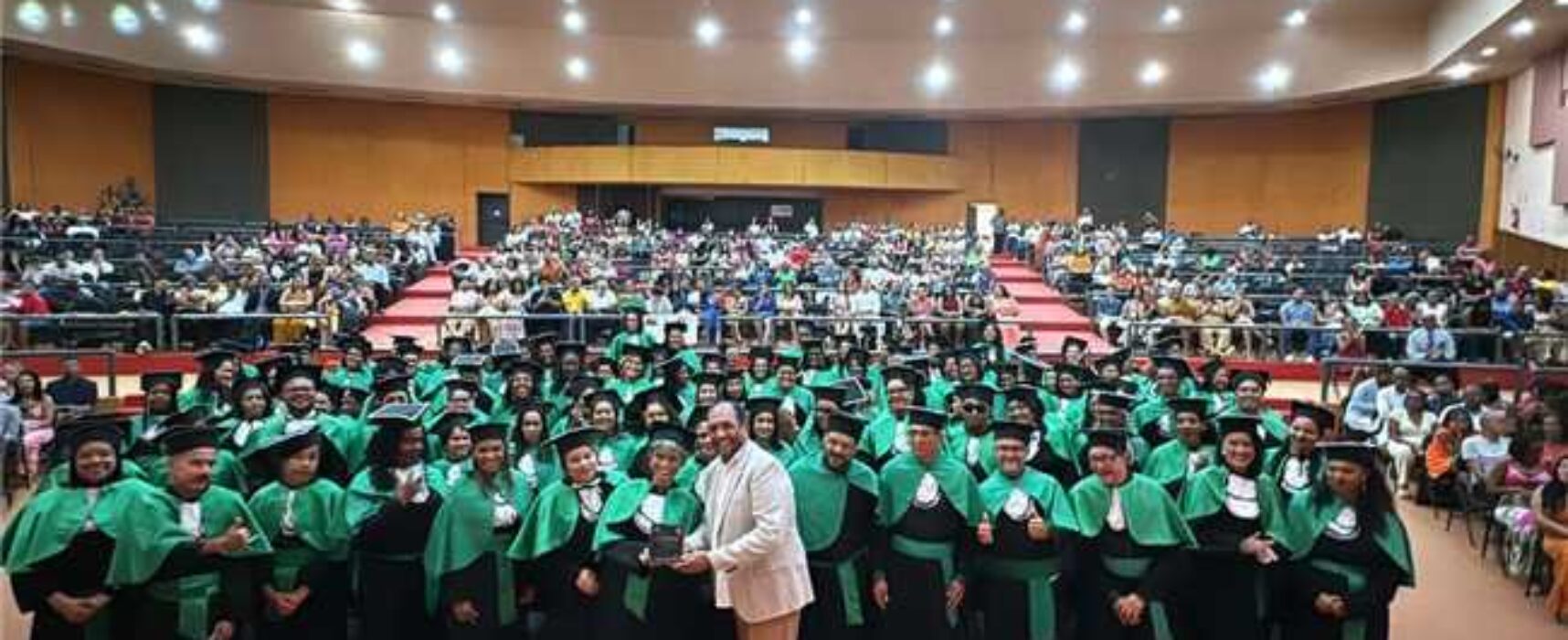 Ilhéus Celebra Formatura de Novos Técnicos em Saúde: Compromisso Renovado com a Atenção Básica