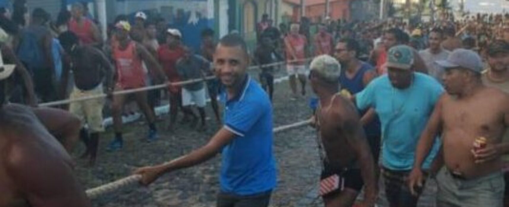 Thiago Raposo Participa da Puxada do Mastro em Ilhéus