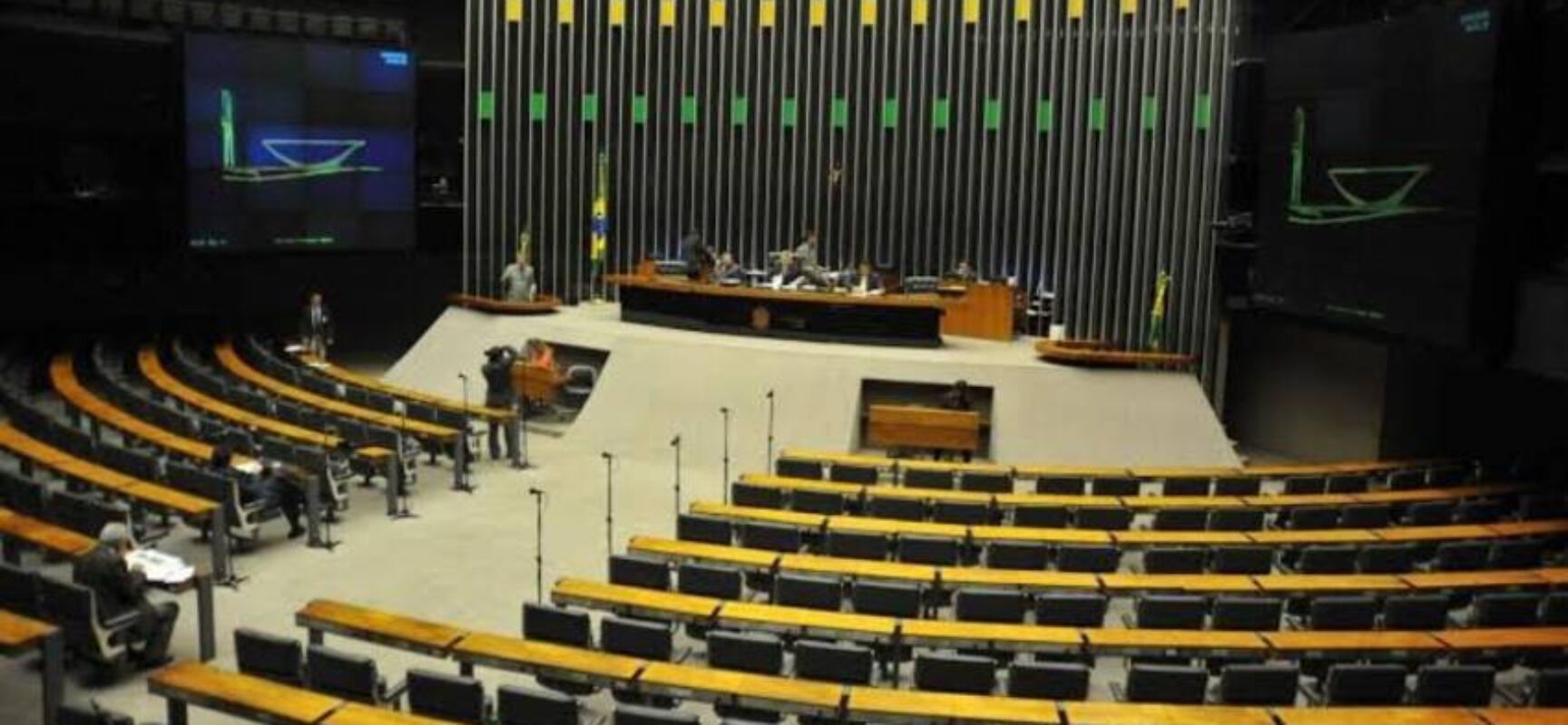 Conta da Câmara dos Deputados no X é hackeada; invasor faz postagem contra Lula e Moraes
