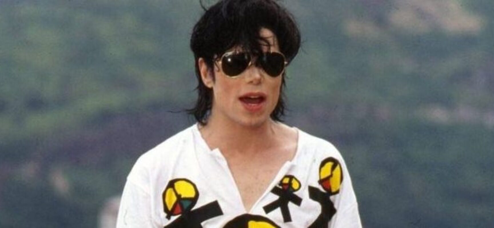 Metade do catálogo de músicas de Michael Jackson é vendido por R$ 3 bi em maior transação da história