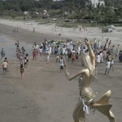 Festa de Iemanjá leva centenas de pessoas à Praia do Cristo, Maramata e Litorânea Norte